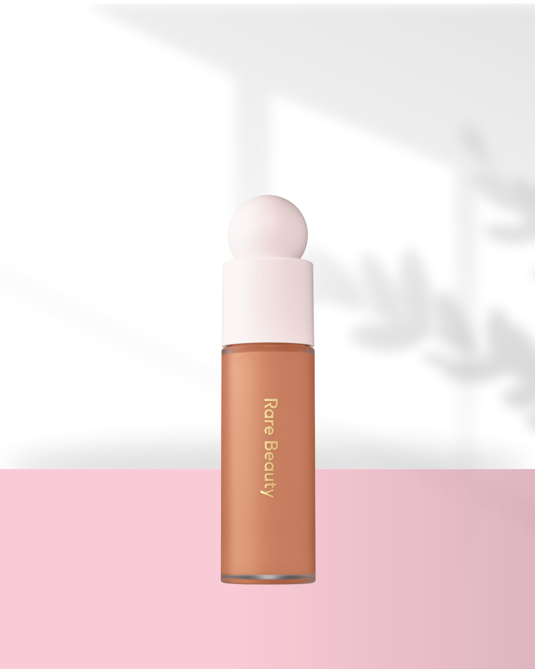 Liquid Touch Weightless Foundation - Rare Beauty - Imagen 3